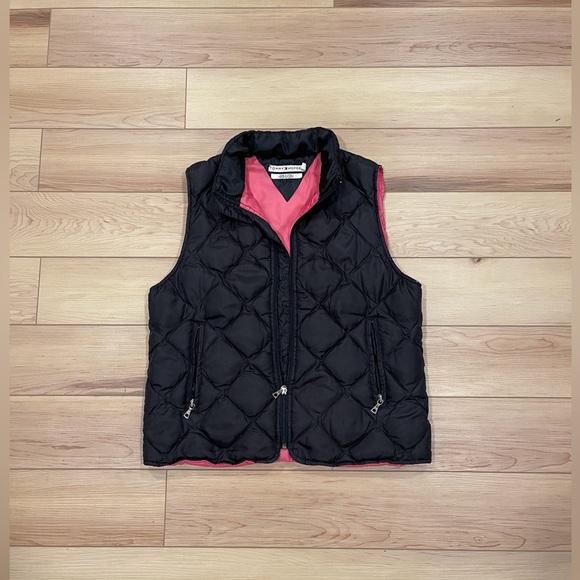 tommy hilfiger black zip vest